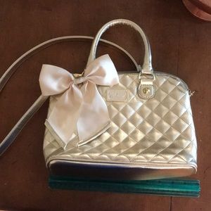 Medium Metallic gold Betsey Johnson crossbody bag